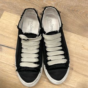Pedro García parson
'PHAT' LACED SATIN SNEAKERS. Made in Spain